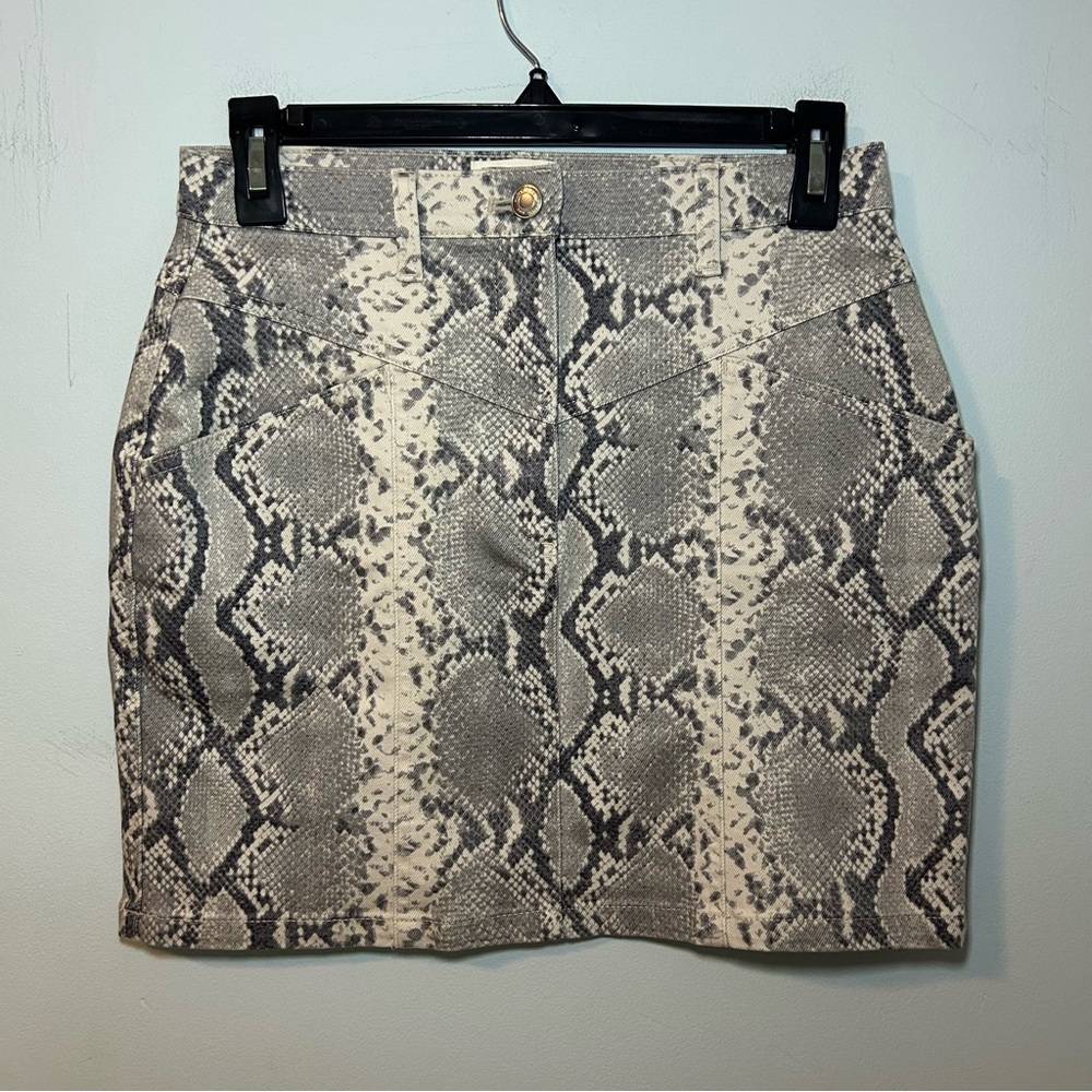 Wilfred Free Aritzia Gray Snake Skin Print Mini Skirt Size 4